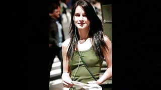 Ella chupó una gran  ...