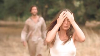 Un hombre delgado la ...